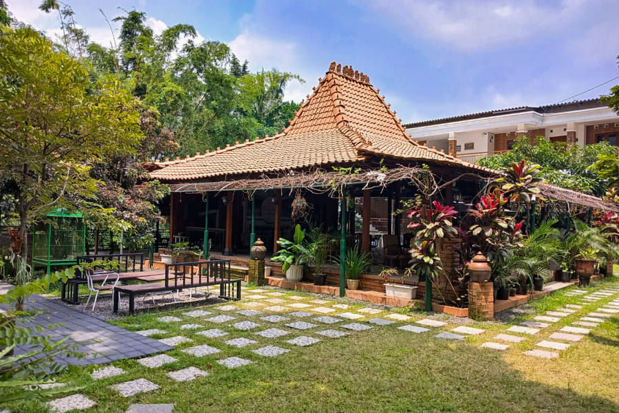 Homestay Joglo Seruni Syariah RedPartner