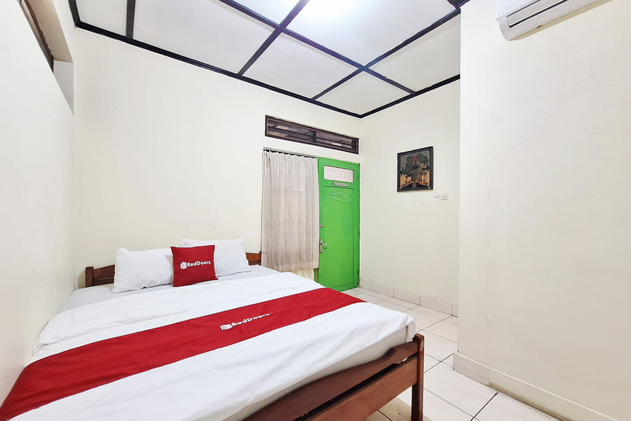 RedDoorz Syariah @ Wisma Madukismo UMY