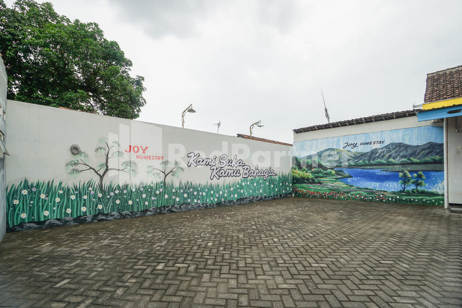 Joy Homestay Near UMJ Jember Mitra RedDoorz