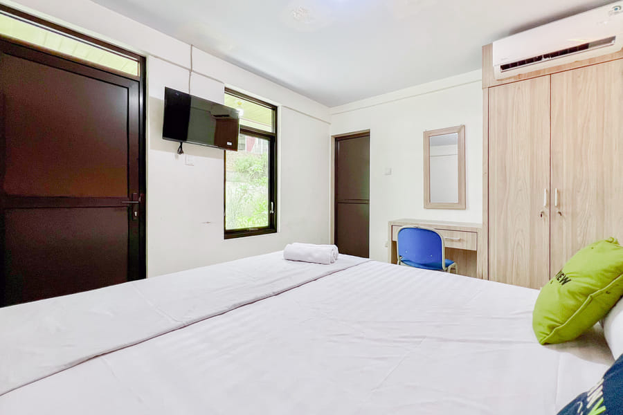 Urbanview Hotel MD Residence