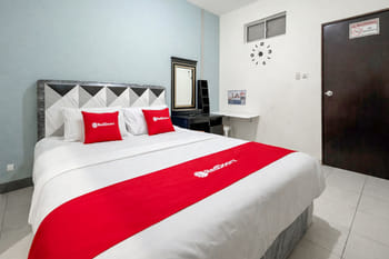 RedDoorz near Museum Bank Indonesia Jakarta