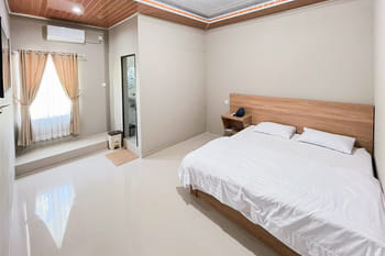 RedDoorz Syariah @ Penginapan Kamalo Padang Pariaman