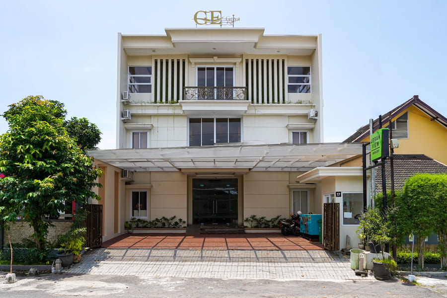 Urbanview Griya Esti Siliwangi Semarang