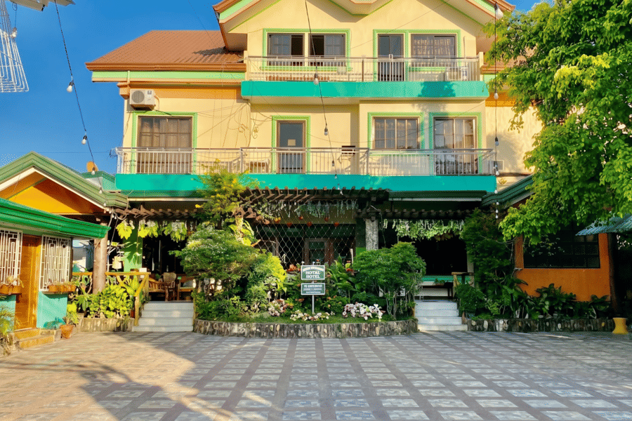 RedDoorz @ Greenview Hotel RedDoorz @ Greenview Hotel and Restobar Masbate