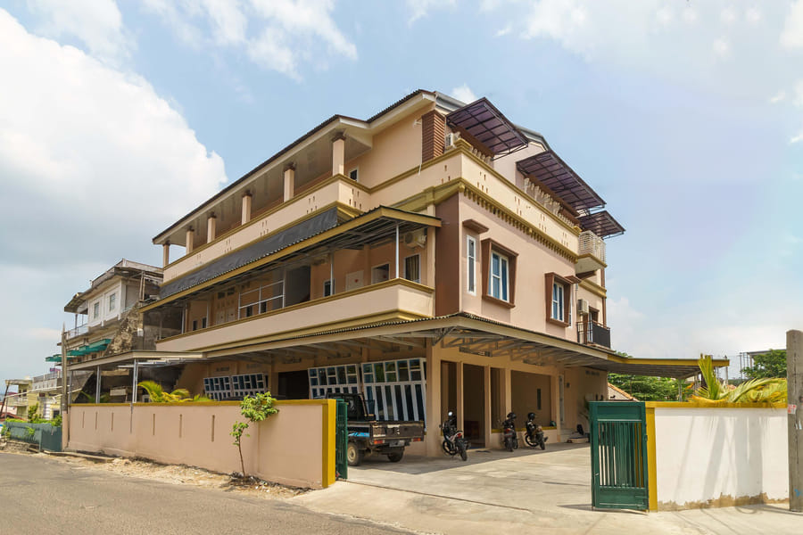 RedDoorz Syariah near Simpang Sekip Palembang