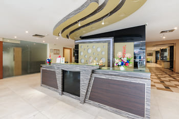 SANS Vibes d Grande Hotel Batam