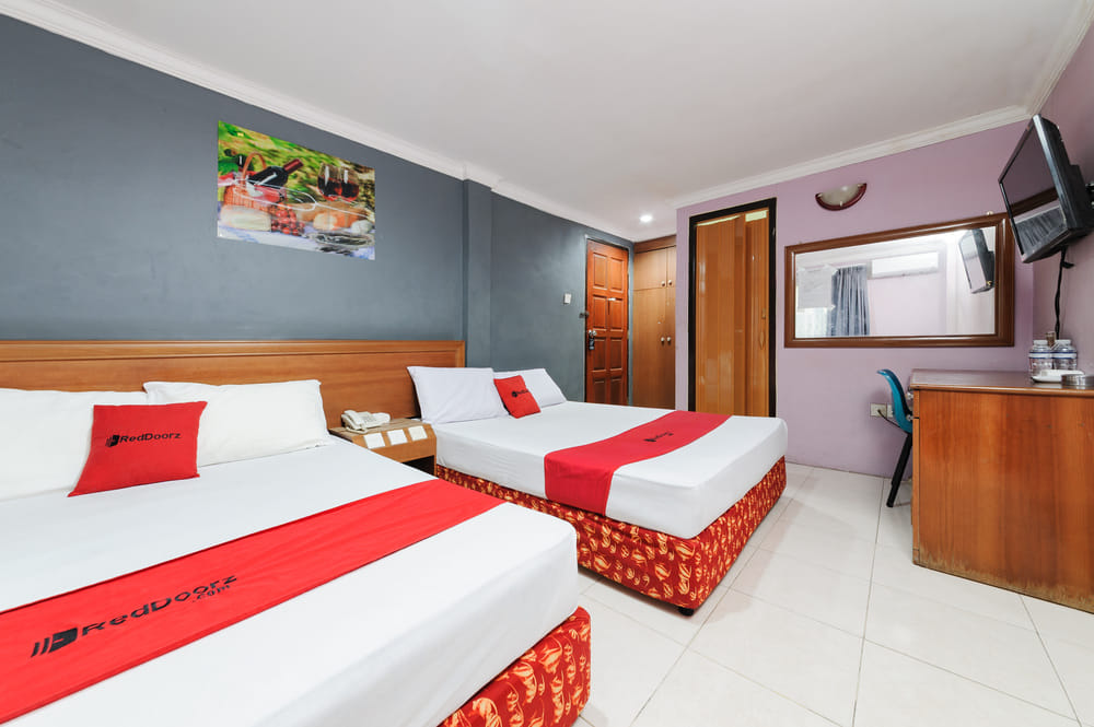 RedDoorz Family Room