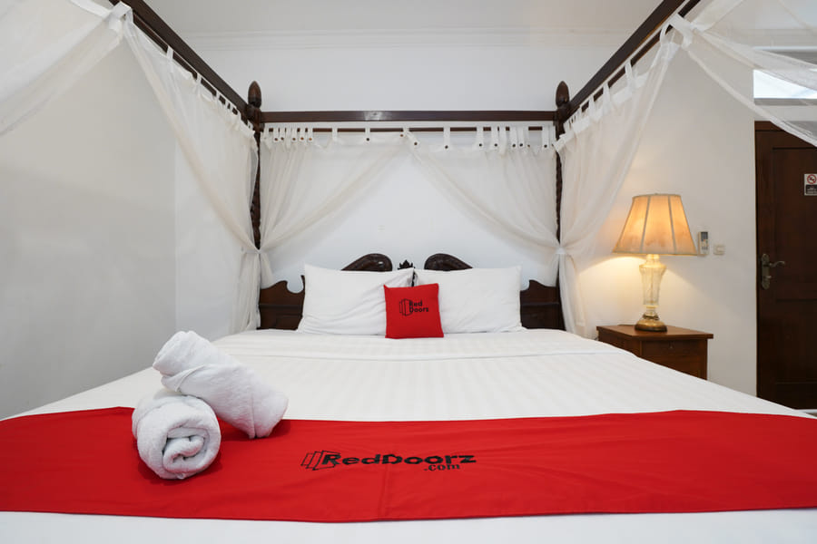 RedDoorz Plus @ Puri Teratai Lempuyangan 4