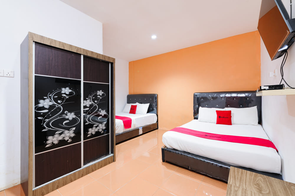 RedDoorz Suite