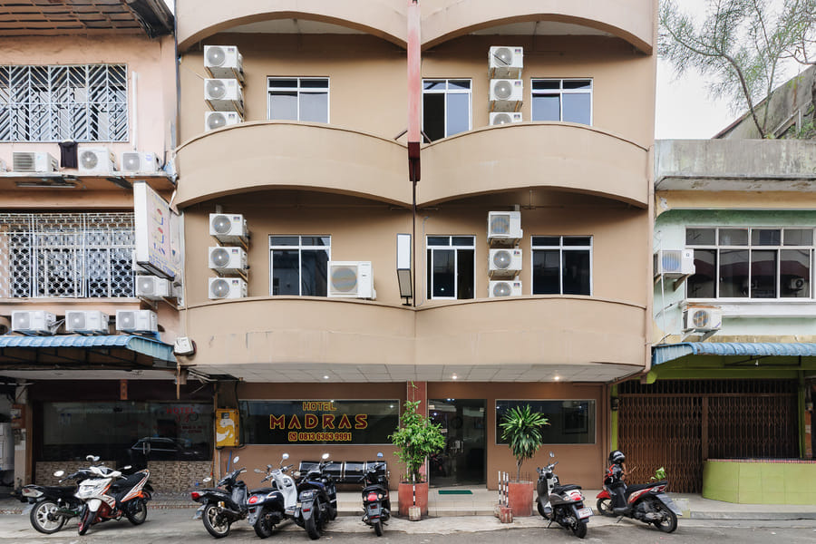 RedDoorz @ Madras Hotel Batam