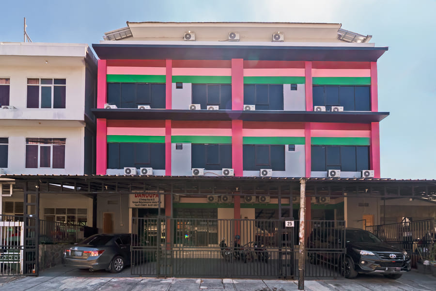 Reddoorz near JIEXPO Kemayoran 2.