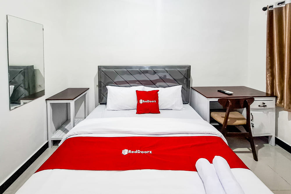 RedDoorz Room