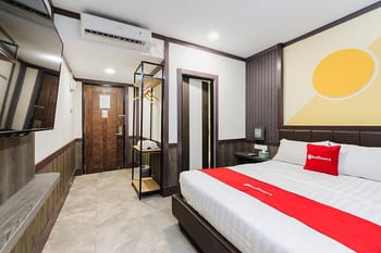 RedDoorz Plus @ Paragon Nagoya Hotel Batam