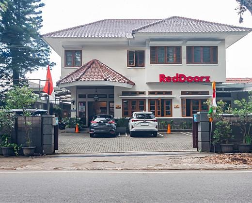 RedDoorz near Simpang Dago 2