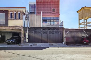 Urbanview Mastrip Karangpilang Surabaya