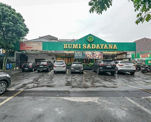 RedDoorz Sanira near Gedung Sate Bandung