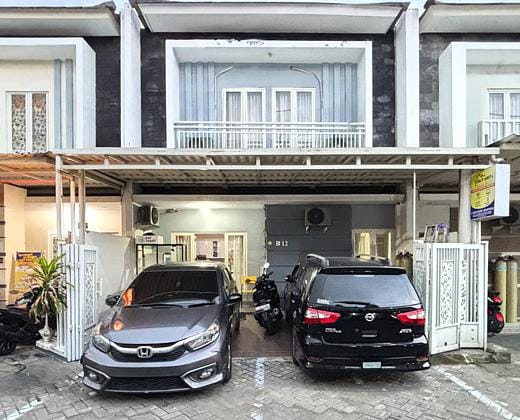 Tulip Syariah RedPartner near T2 Juanda Airport