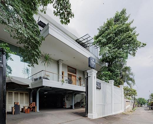 Urbanview Darmo Residence Bandung