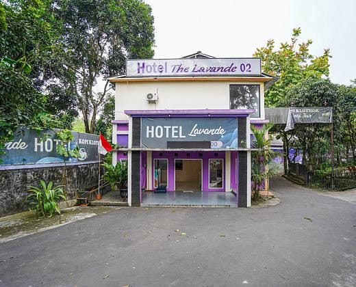 RedDoorz near Terminal Bus Tingkir Salatiga