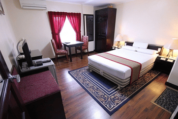 Hotel Asia by RedDoorz