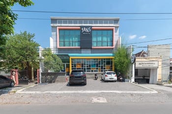 Sans Hotel Good Wish Semarang