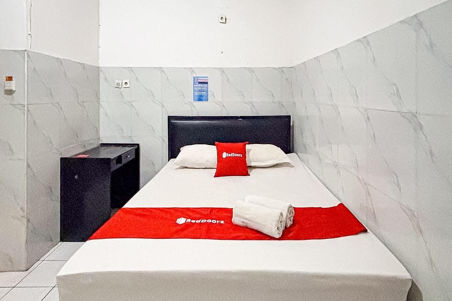 RedDoorz @ Hotel AVA Malioboro