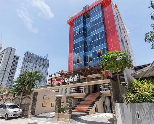 RedDoorz Plus @ Boulevard Panakkukang