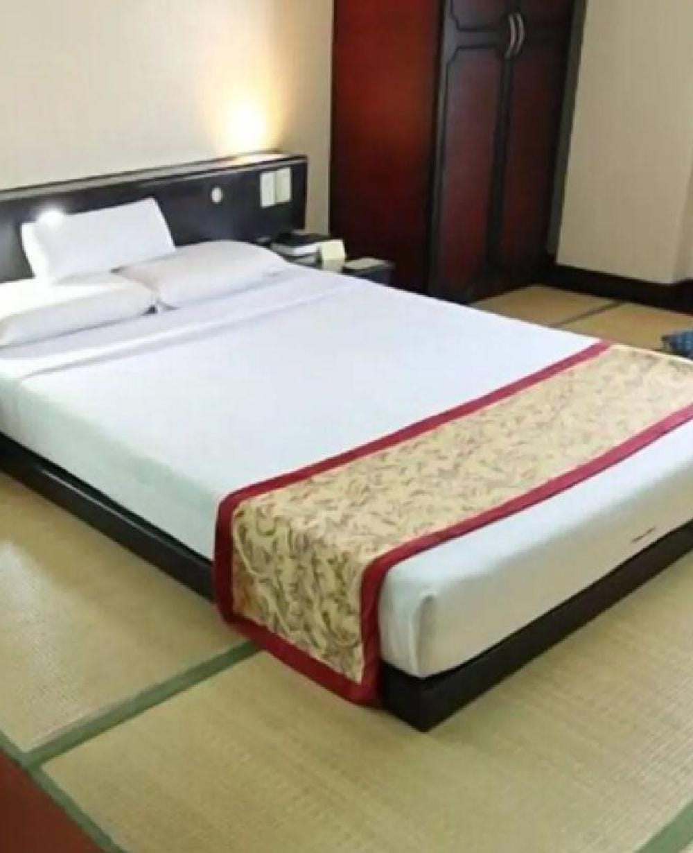 Executive Room with Bathtub 