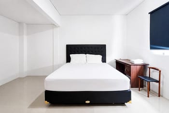 Tumesa Guest House Syariah near Pakuwon Mall Solo Baru RedPartner