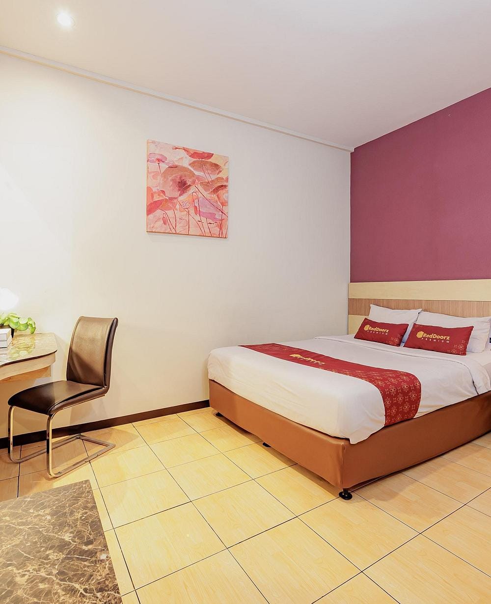 RedDoorz Room