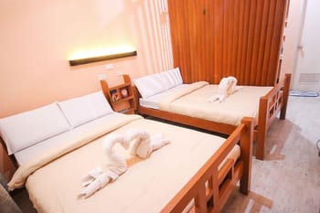 Rooms 498 by RedDoorz near Boni Avenue