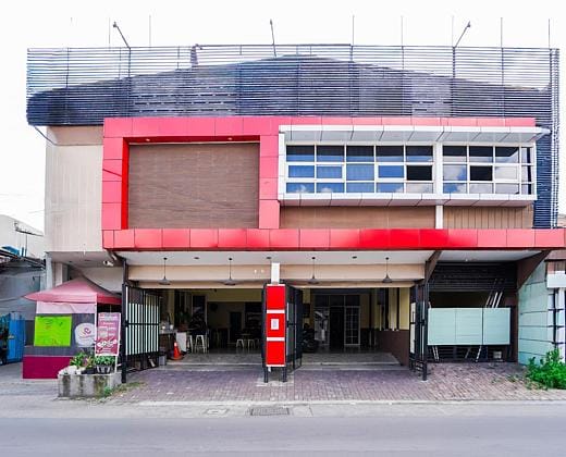 RedDoorz @ Siwalankerto Surabaya