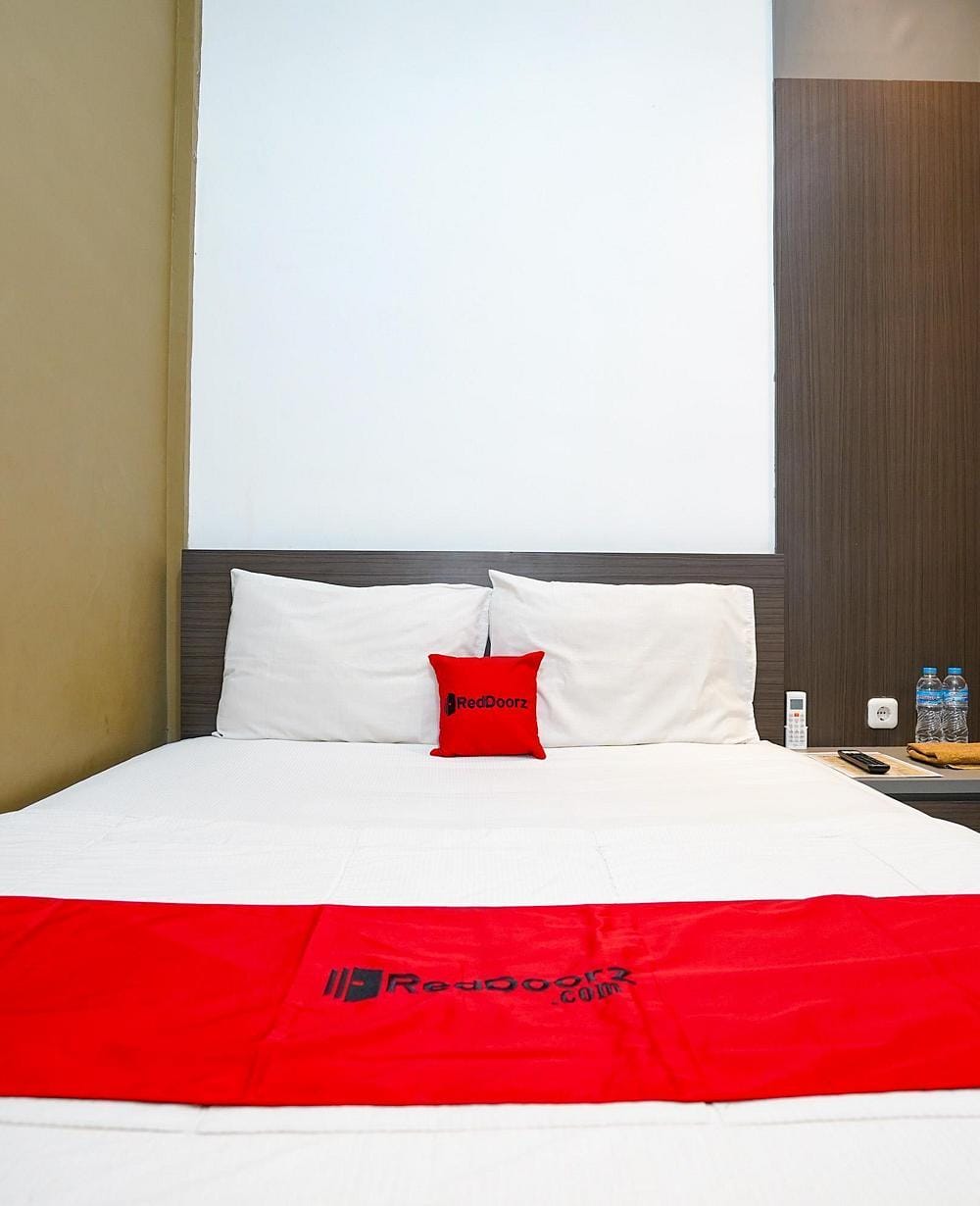 RedDoorz Room