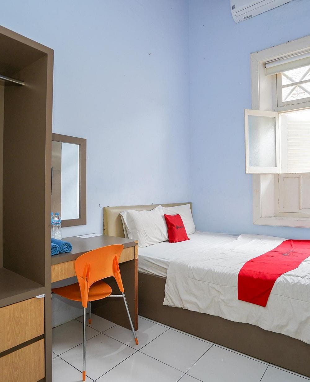 RedDoorz Room