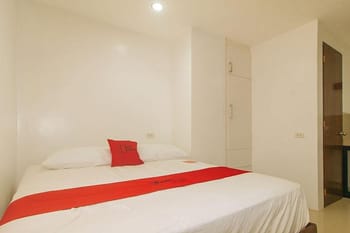 RedDoorz @ Casa 82 Alaminos