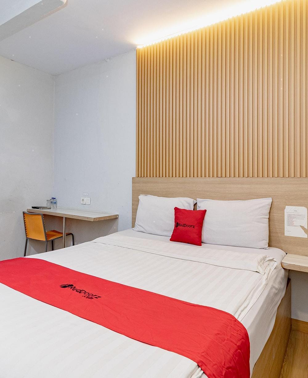 RedDoorz Room