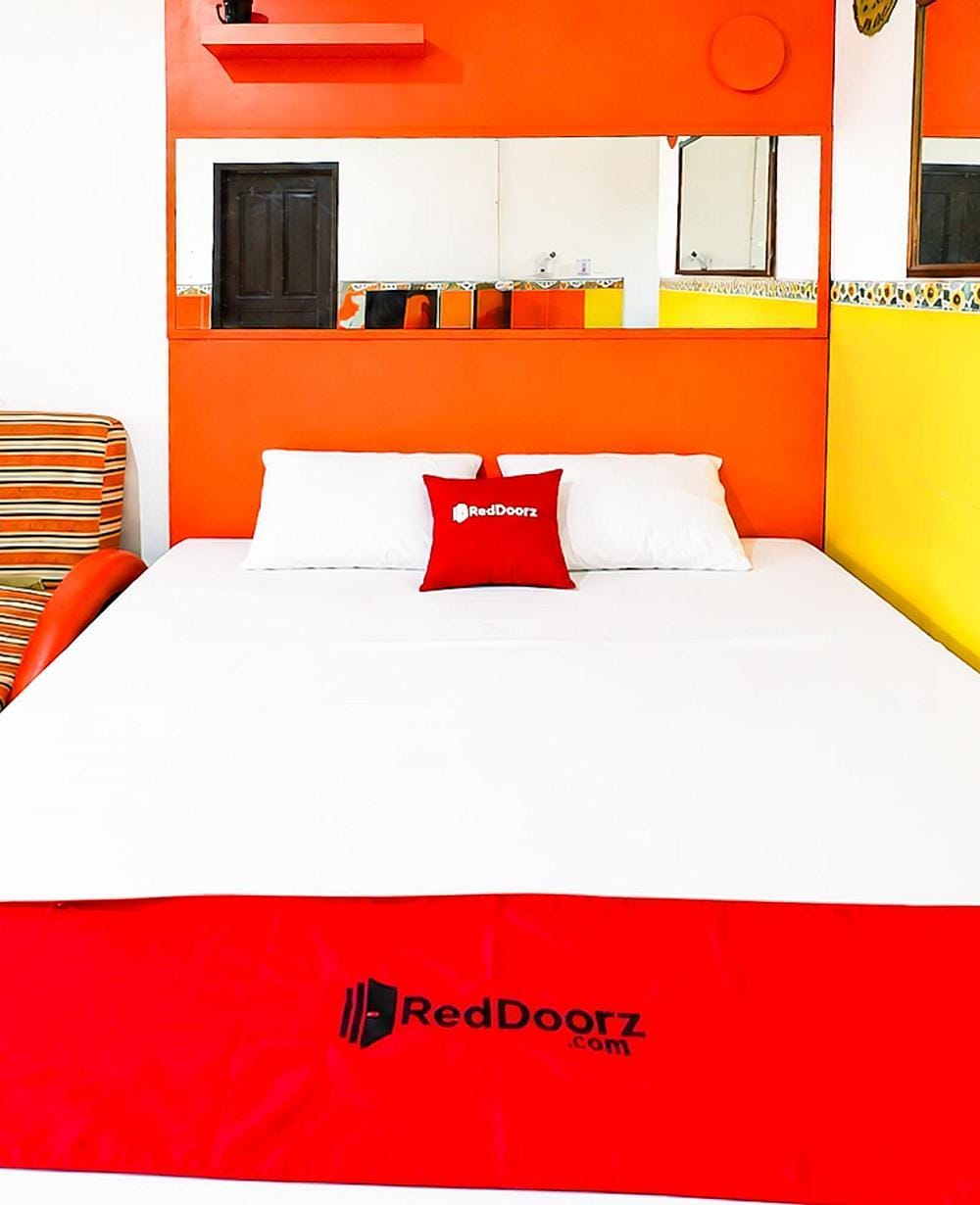RedDoorz Family Room