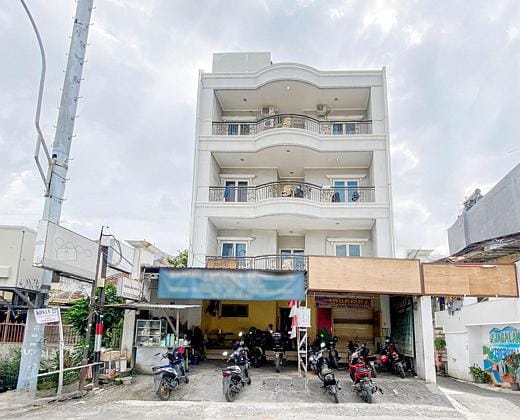 Tangki Premier Residence RedPartner