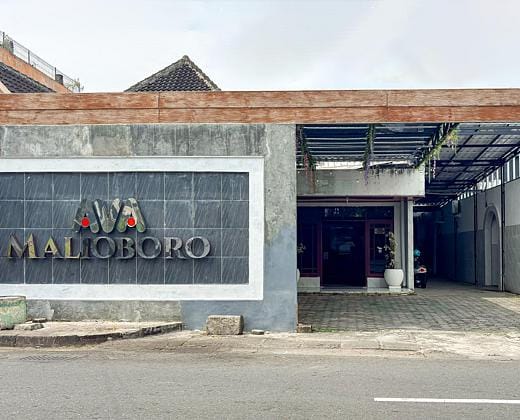 RedDoorz @ Hotel AVA Malioboro