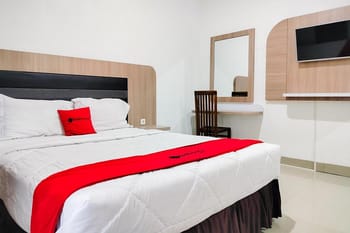 RedDoorz @ Jalan Perintis Kemerdekaan Makassar