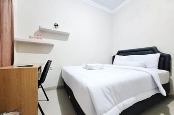Nisrina Syariah Homestay Kaliurang RedPartner
