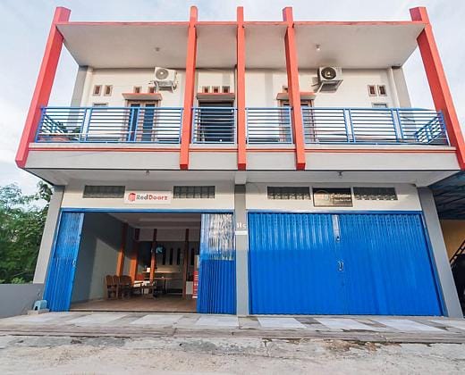 RedDoorz Syariah near Jalan Jakarta Samarinda