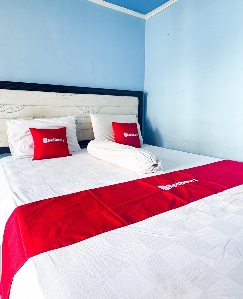 RedDoorz Room