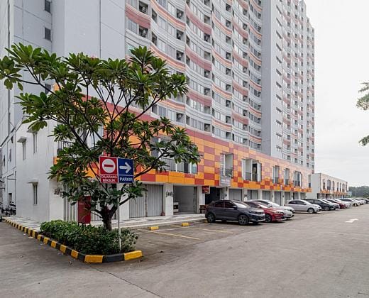 RedLiving Apartemen Riverview Residence - UV Rooms Tower Mahakam with Netflix