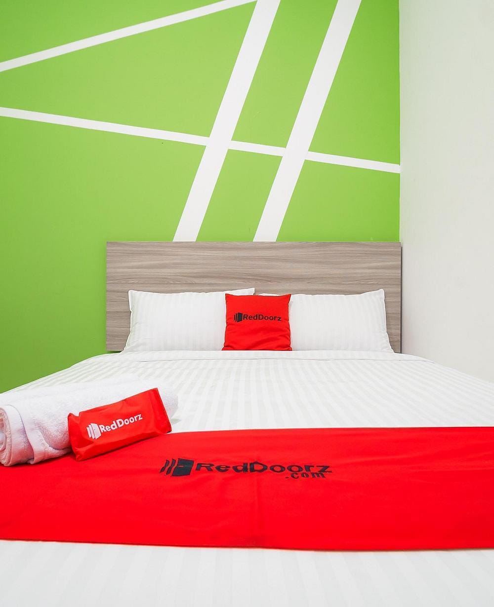 RedDoorz SALE