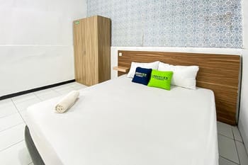 Urbanview Hotel Ultima Veteran Garut 