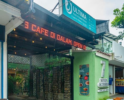 Urbanview Hotel Ultima Logam Bandung
