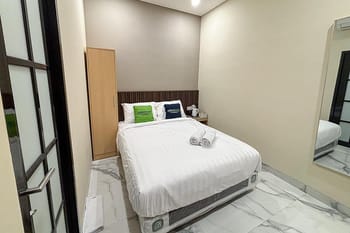 Urbanview Hotel Syariah Viero Guesthouse