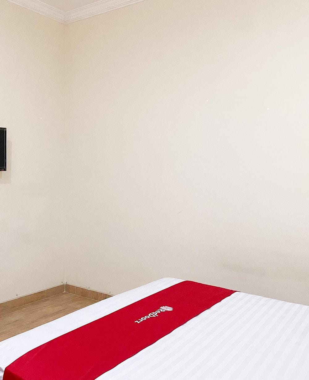 RedDoorz Single Room