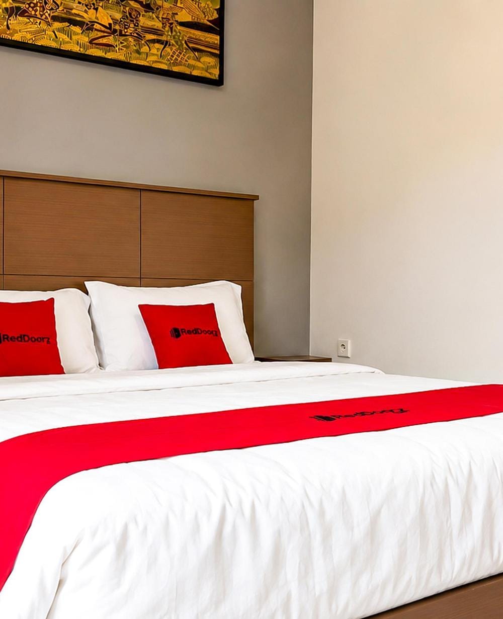 RedDoorz Deluxe Room